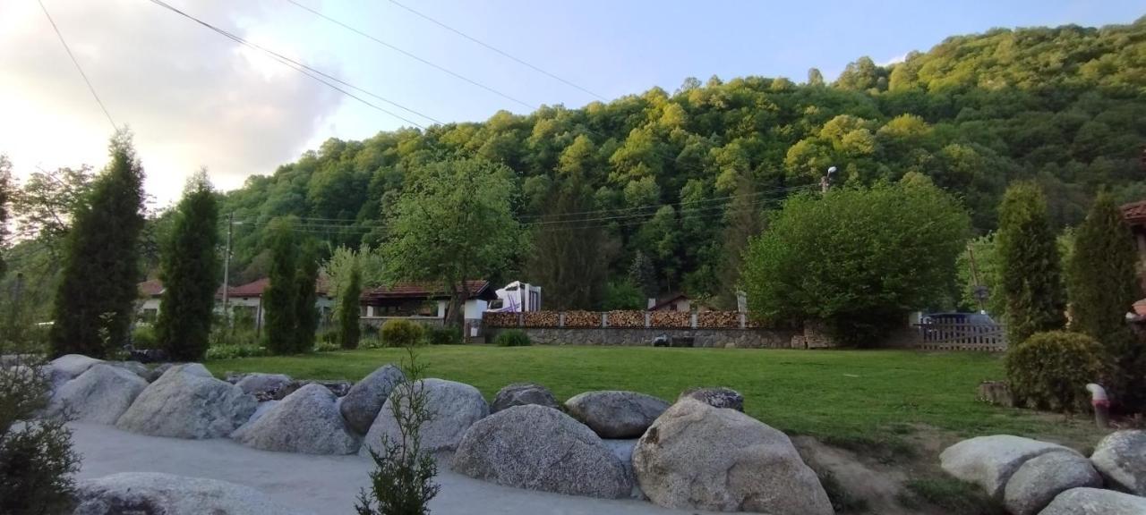 Къща За Гости Джонсън รีบาริตซา ภายนอก รูปภาพ